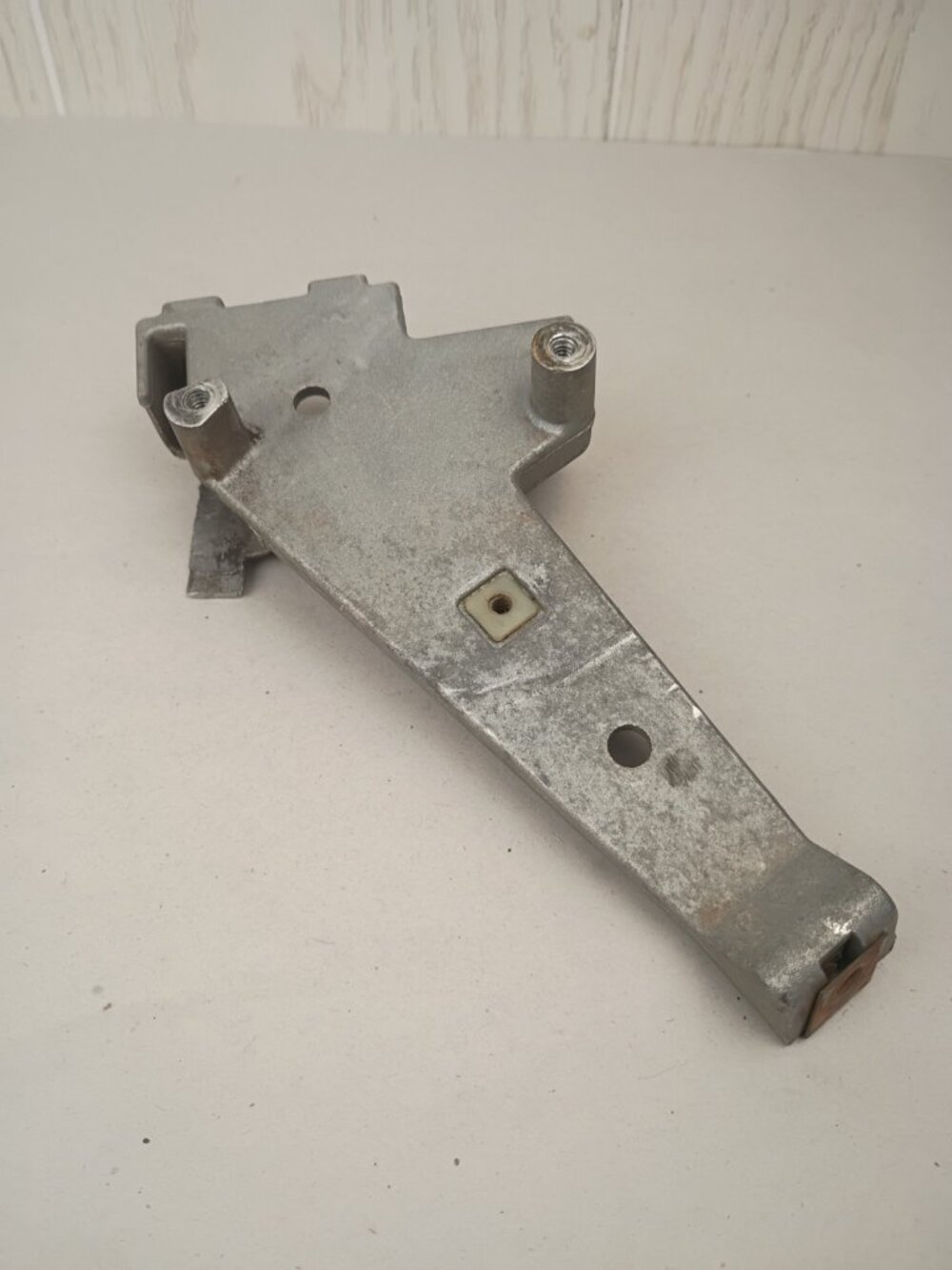 OEM GOOD USED 21" LAWNBOY R7268 PUSHMOWER IGNITION STAND 609120